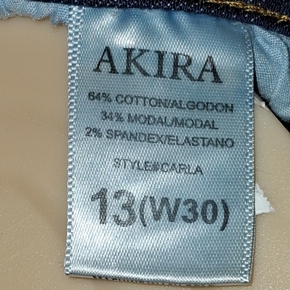 AKIRA Midnight Blue High Rise Ripped Jeans Size 13/W30 - Picture 5 of 16